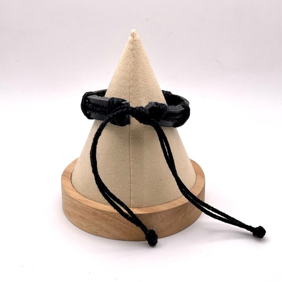 Handcrafted Black Leather Adjustable Cord Bracelet With Brass Yin Yang Unisex - Picture 7 of 12